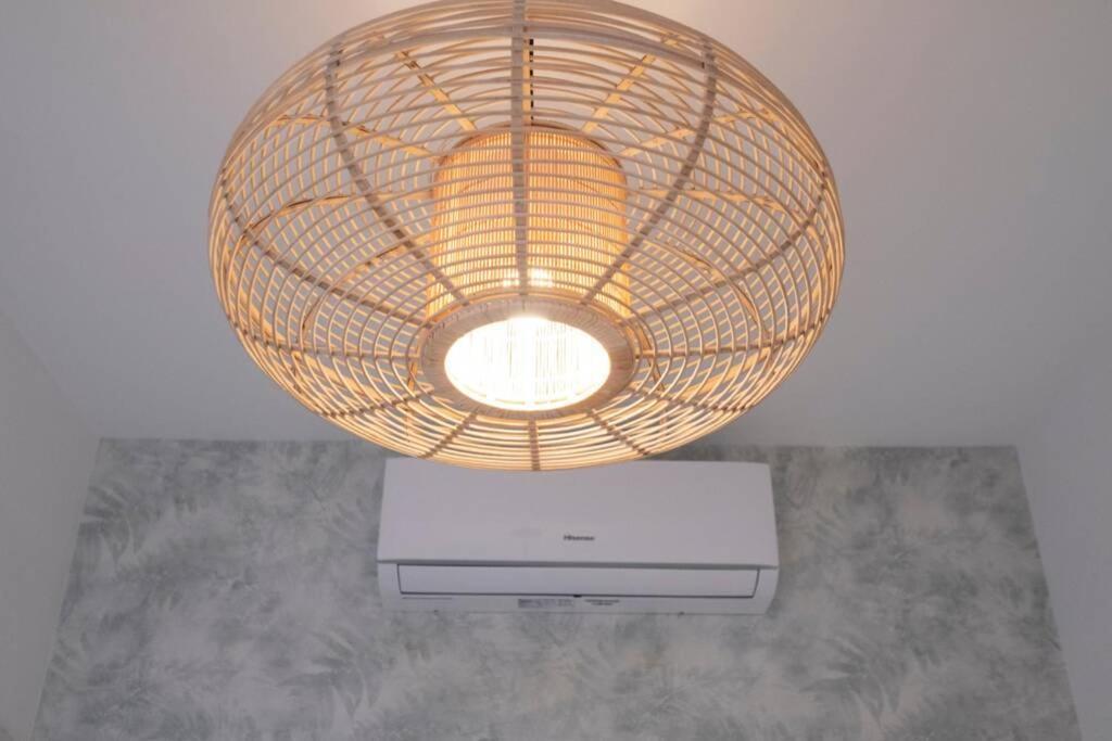 Magnifico Apartamento En Los Remedios Sevilla Kültér fotó