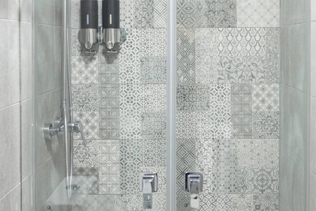 Magnifico Apartamento En Los Remedios Sevilla Kültér fotó