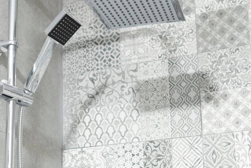 Magnifico Apartamento En Los Remedios Sevilla Kültér fotó