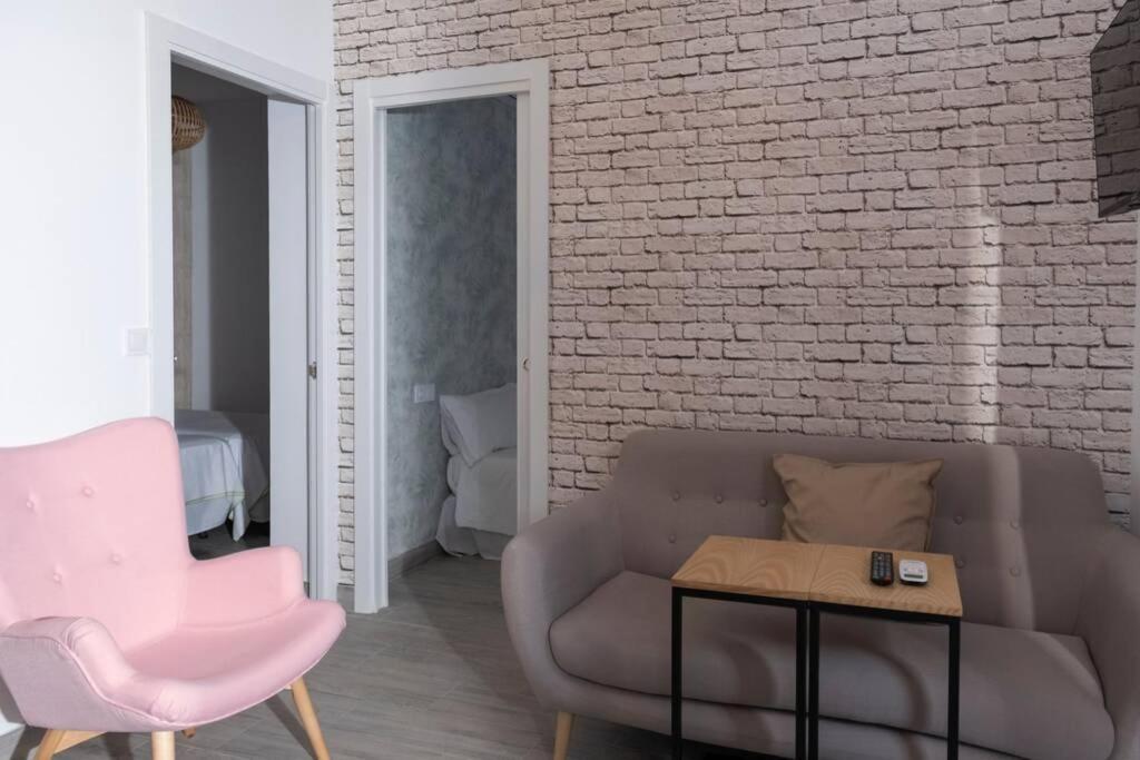Magnifico Apartamento En Los Remedios Sevilla Kültér fotó